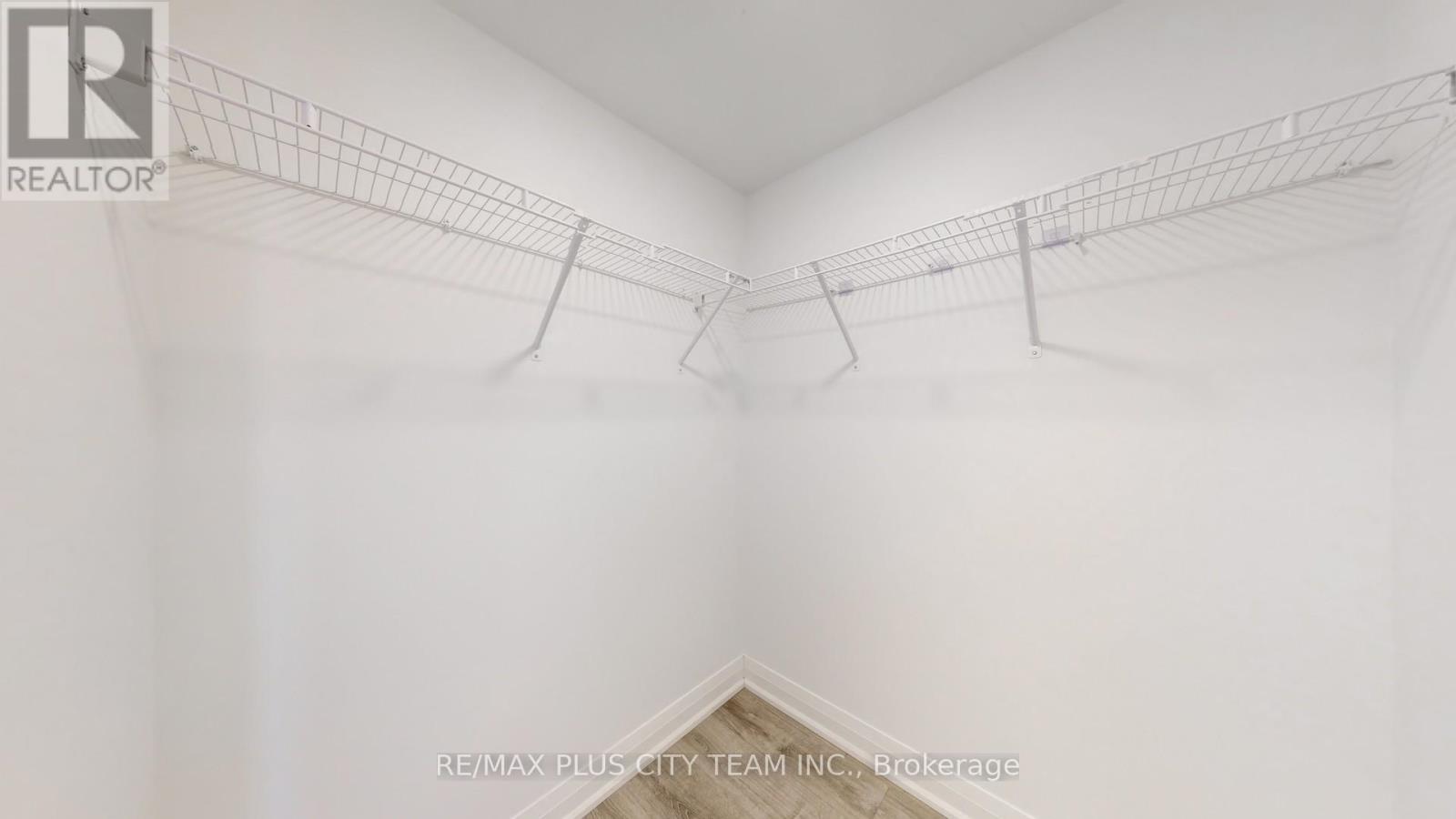 517 - 10 Gibbs Road, Toronto, Ontario  M9B 0E2 - Photo 14 - W12604630