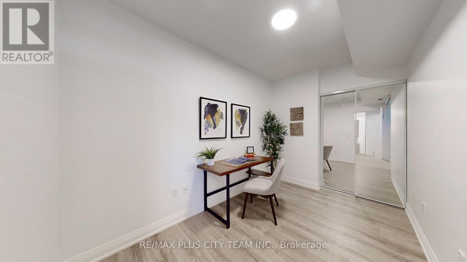 517 - 10 Gibbs Road, Toronto, Ontario  M9B 0E2 - Photo 19 - W12604630