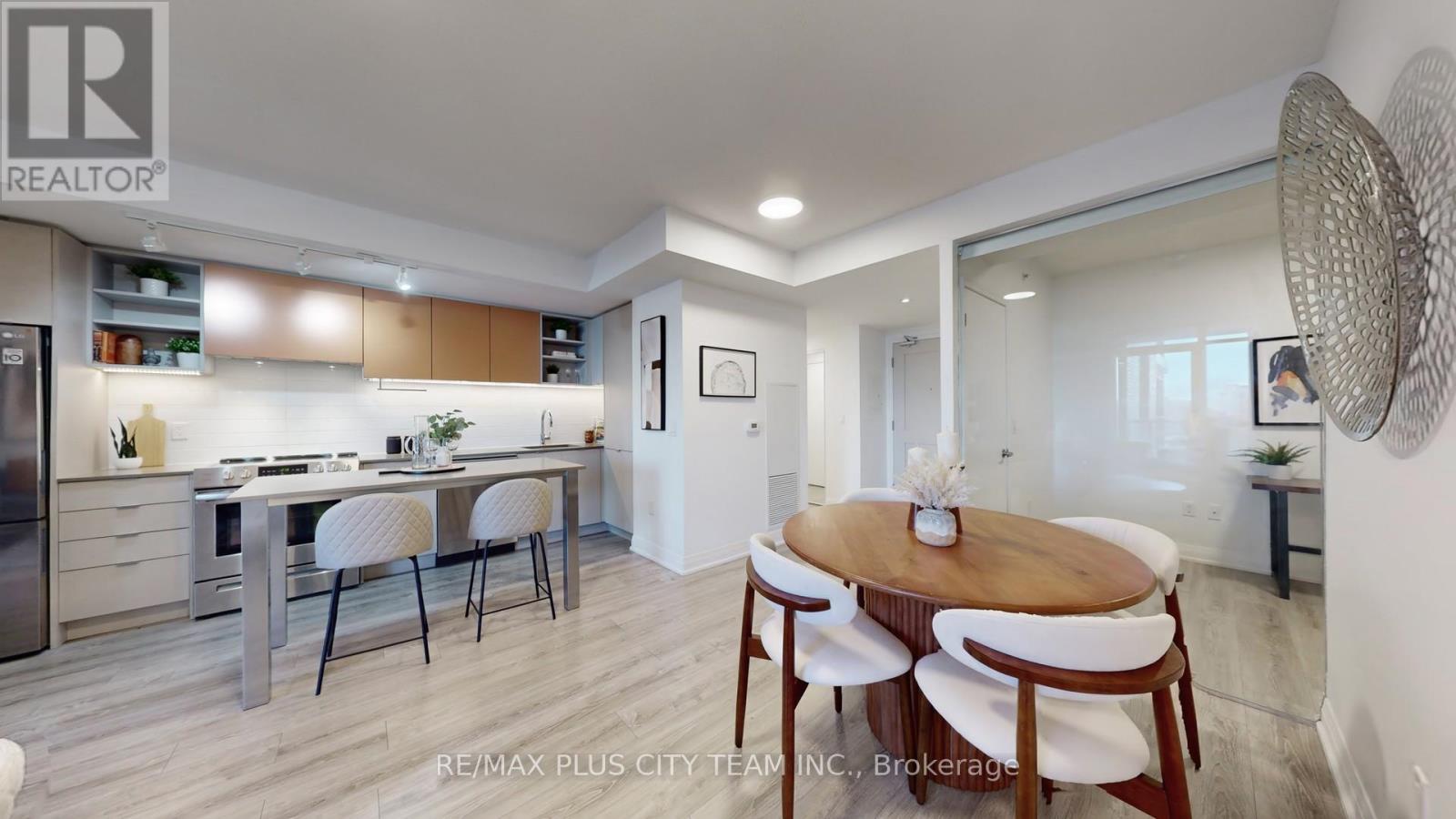 517 - 10 Gibbs Road, Toronto, Ontario  M9B 0E2 - Photo 7 - W12604630