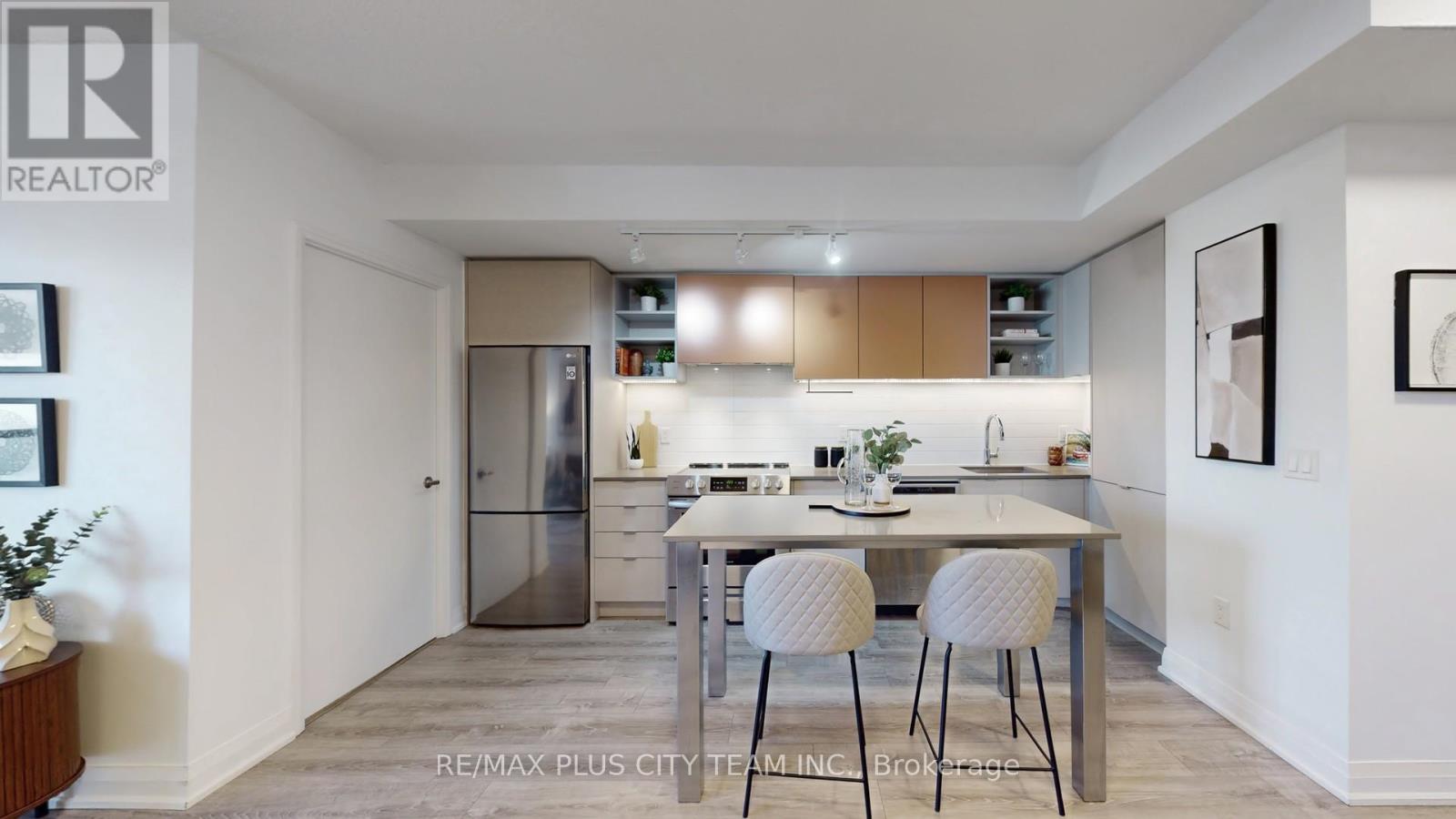 517 - 10 Gibbs Road, Toronto, Ontario  M9B 0E2 - Photo 8 - W12604630