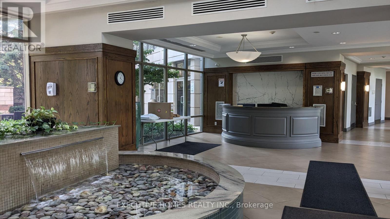 307 - 2379 Central Park Drive, Oakville, Ontario  L6H 0C7 - Photo 3 - W12604662