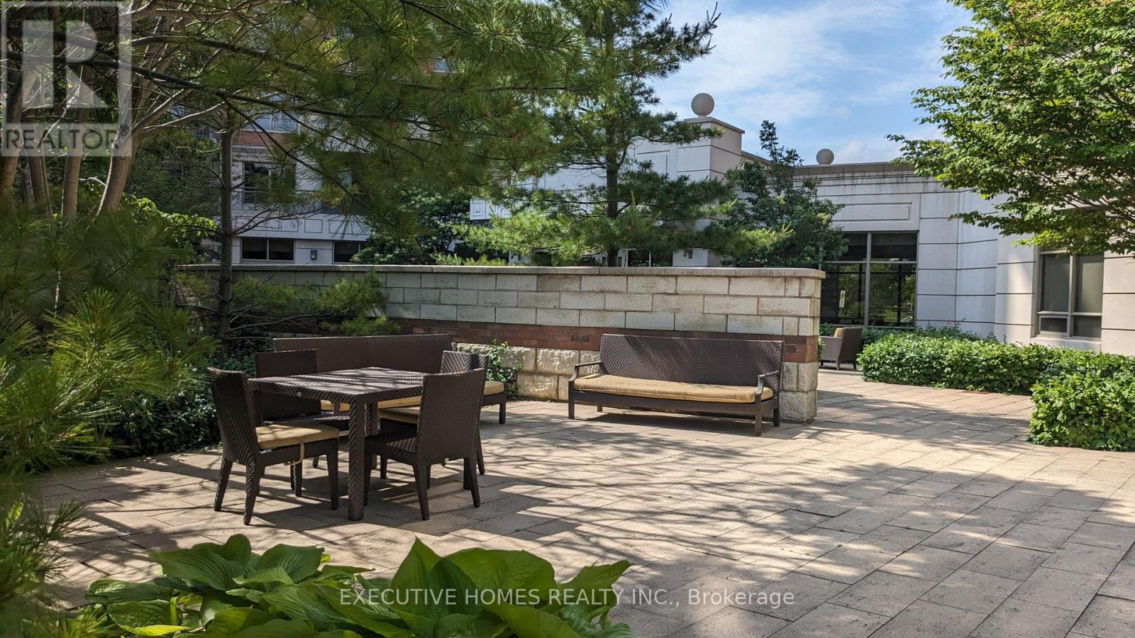 307 - 2379 Central Park Drive, Oakville, Ontario  L6H 0C7 - Photo 4 - W12604662