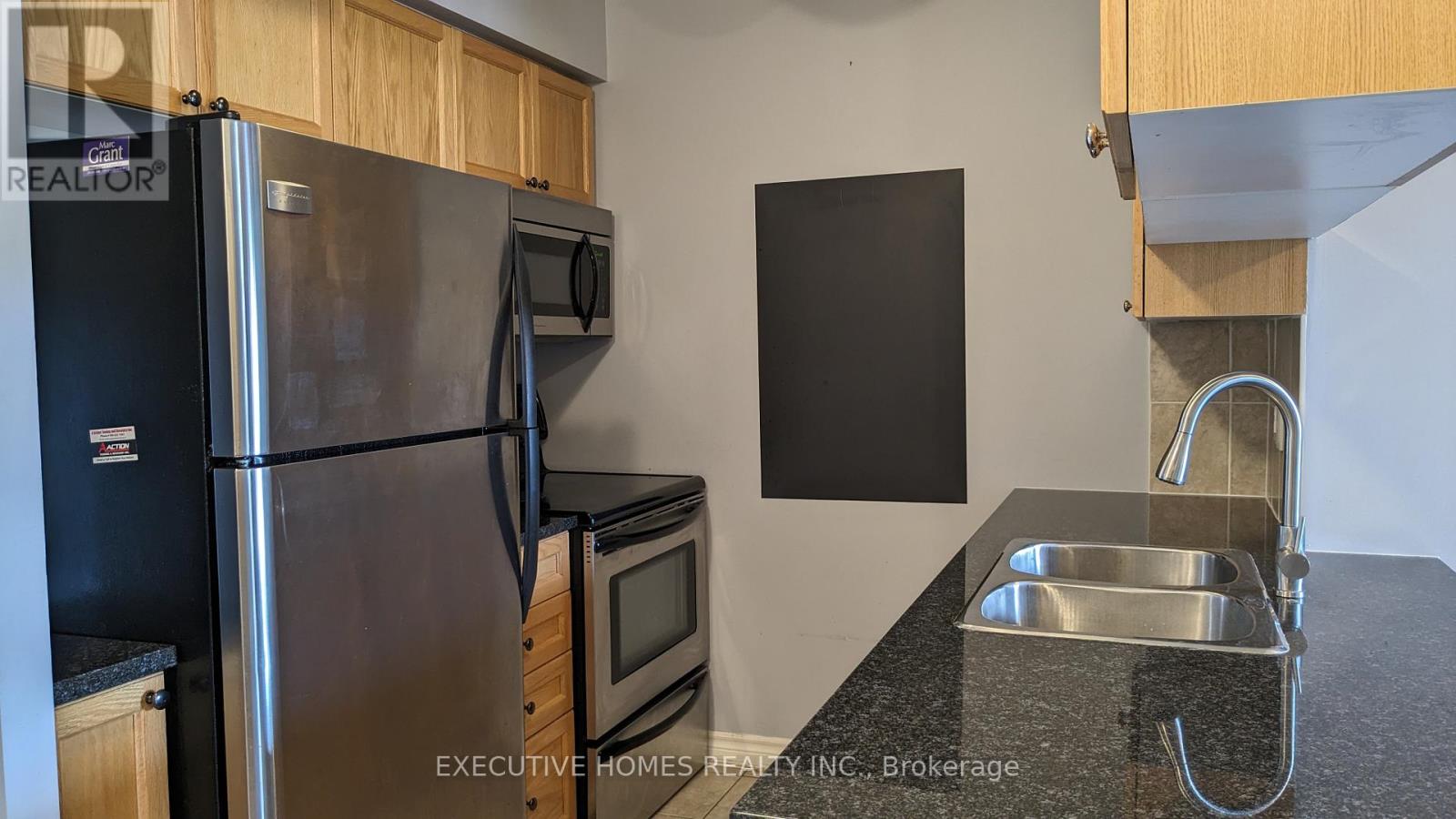 307 - 2379 Central Park Drive, Oakville, Ontario  L6H 0C7 - Photo 9 - W12604662