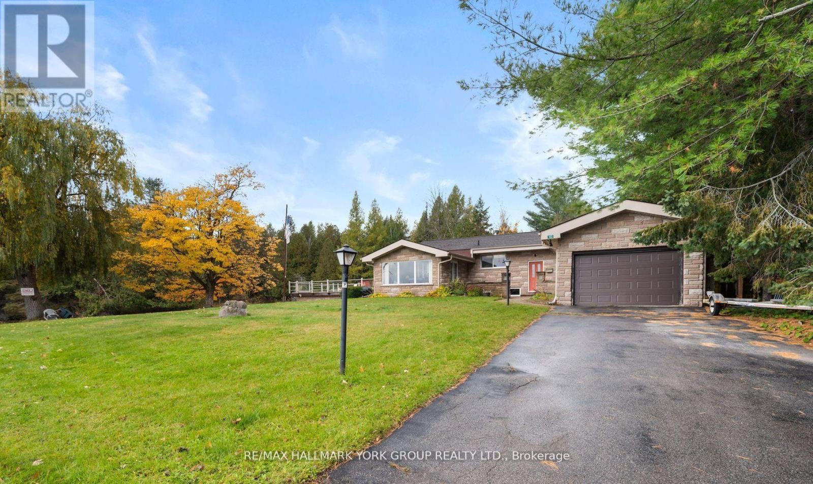 102 Albert Street, Kawartha Lakes, Ontario  K0M 1K0 - Photo 3 - X12604624