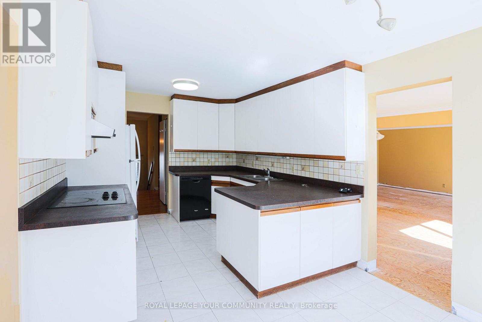 181 King Road, Richmond Hill, Ontario  L4E 2W1 - Photo 15 - N12437829