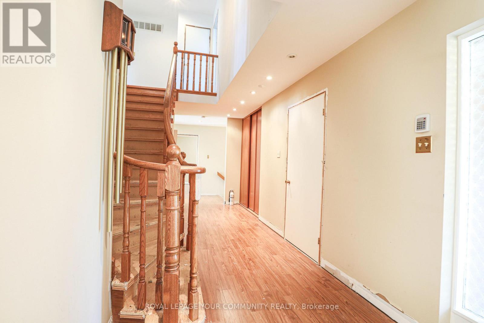 181 King Road, Richmond Hill, Ontario  L4E 2W1 - Photo 21 - N12437829