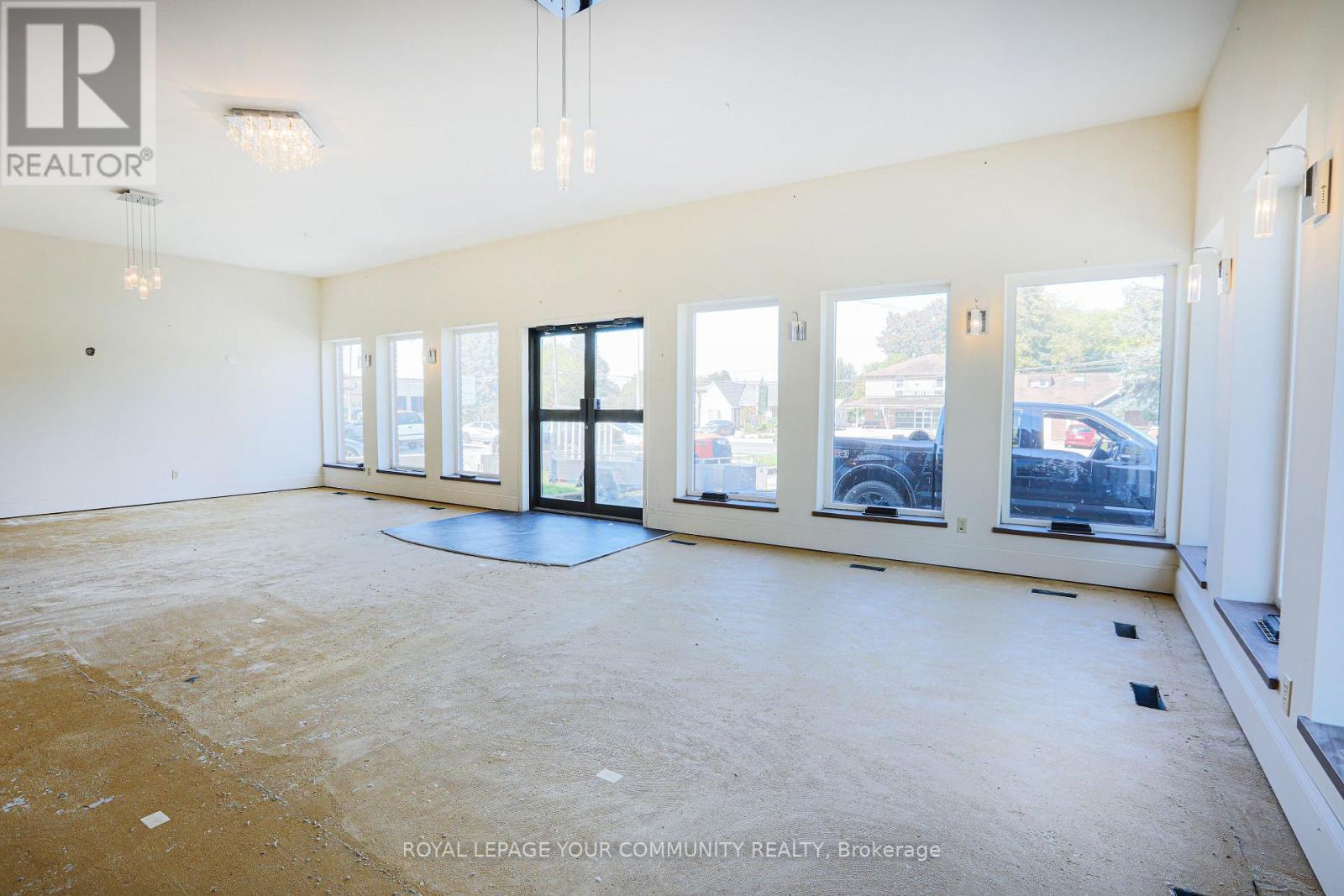 181 King Road, Richmond Hill, Ontario  L4E 2W1 - Photo 9 - N12437829