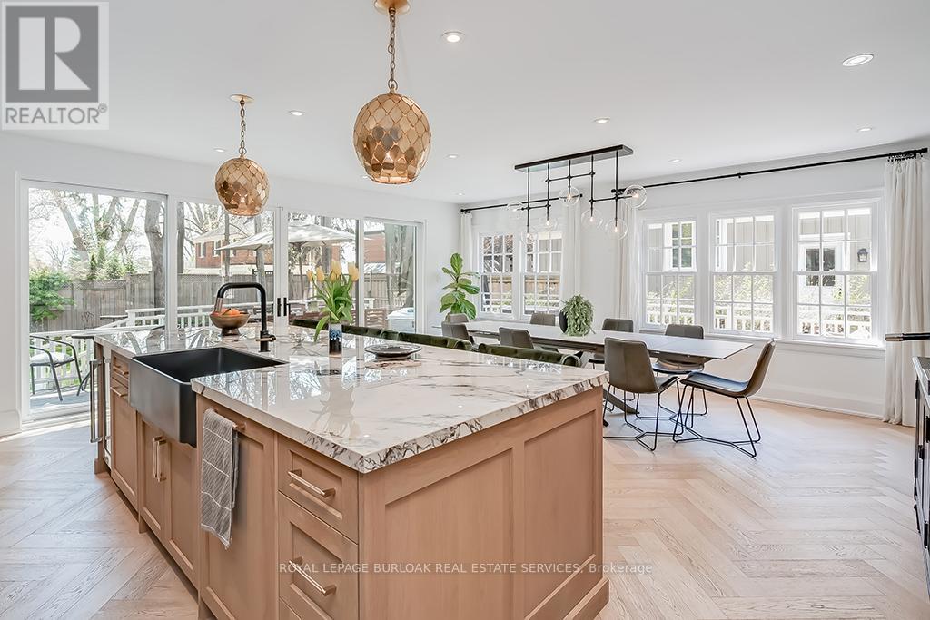 1060 Mohawk Road, Burlington, Ontario  L7T 3M6 - Photo 15 - W12137496