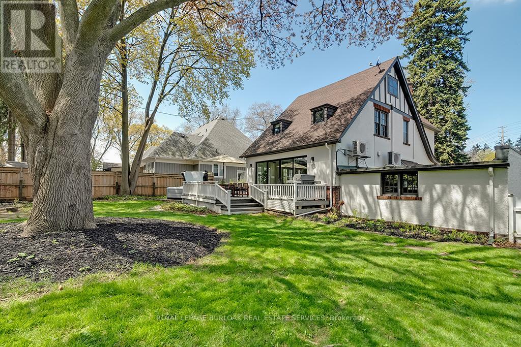 1060 Mohawk Road, Burlington, Ontario  L7T 3M6 - Photo 37 - W12137496