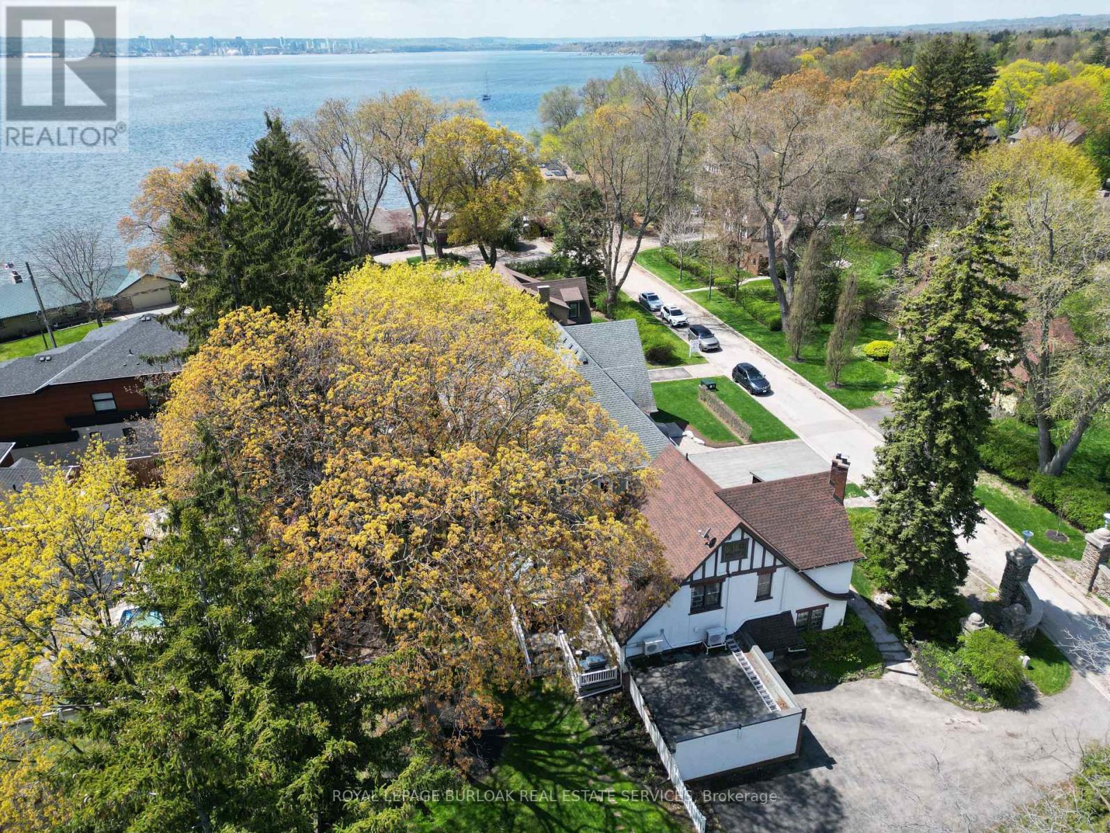 1060 Mohawk Road, Burlington, Ontario  L7T 3M6 - Photo 40 - W12137496