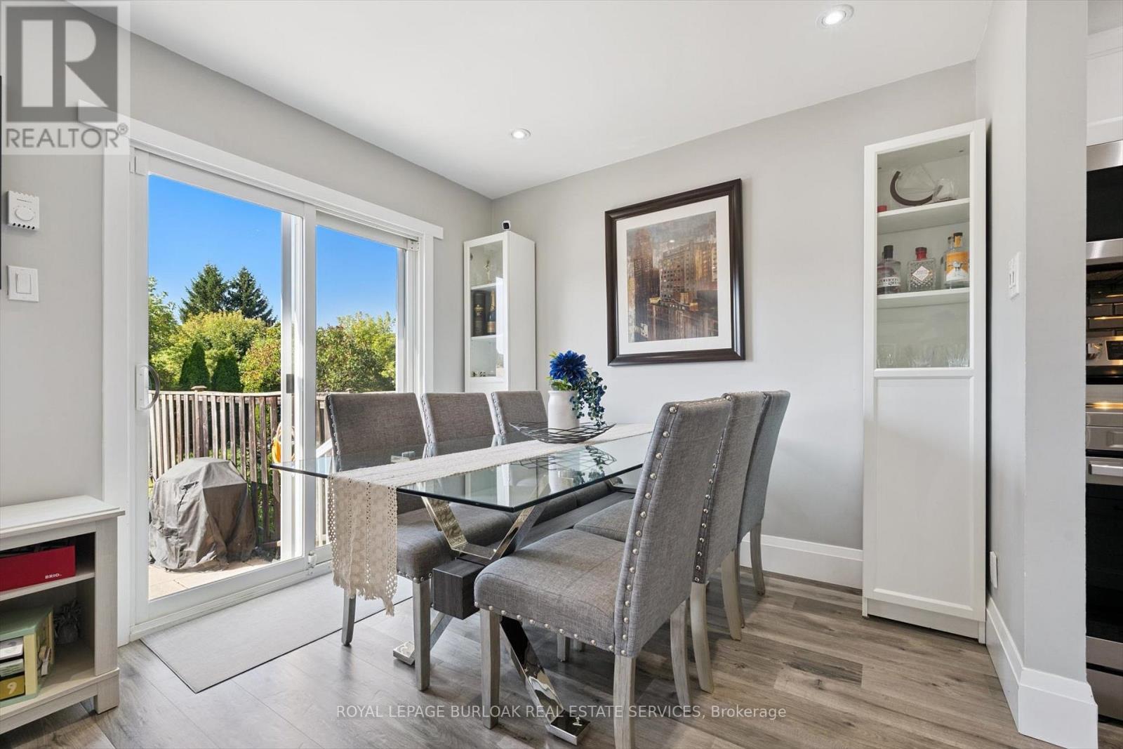 2152 Pelee Boulevard, Oakville, Ontario  L6H 4C8 - Photo 11 - W12409007