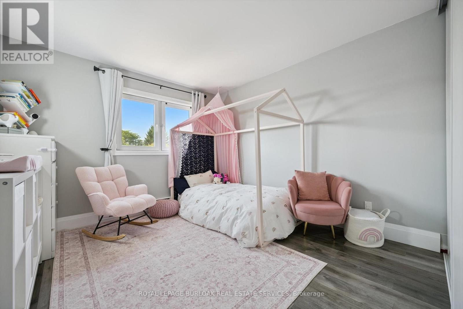 2152 Pelee Boulevard, Oakville, Ontario  L6H 4C8 - Photo 25 - W12409007