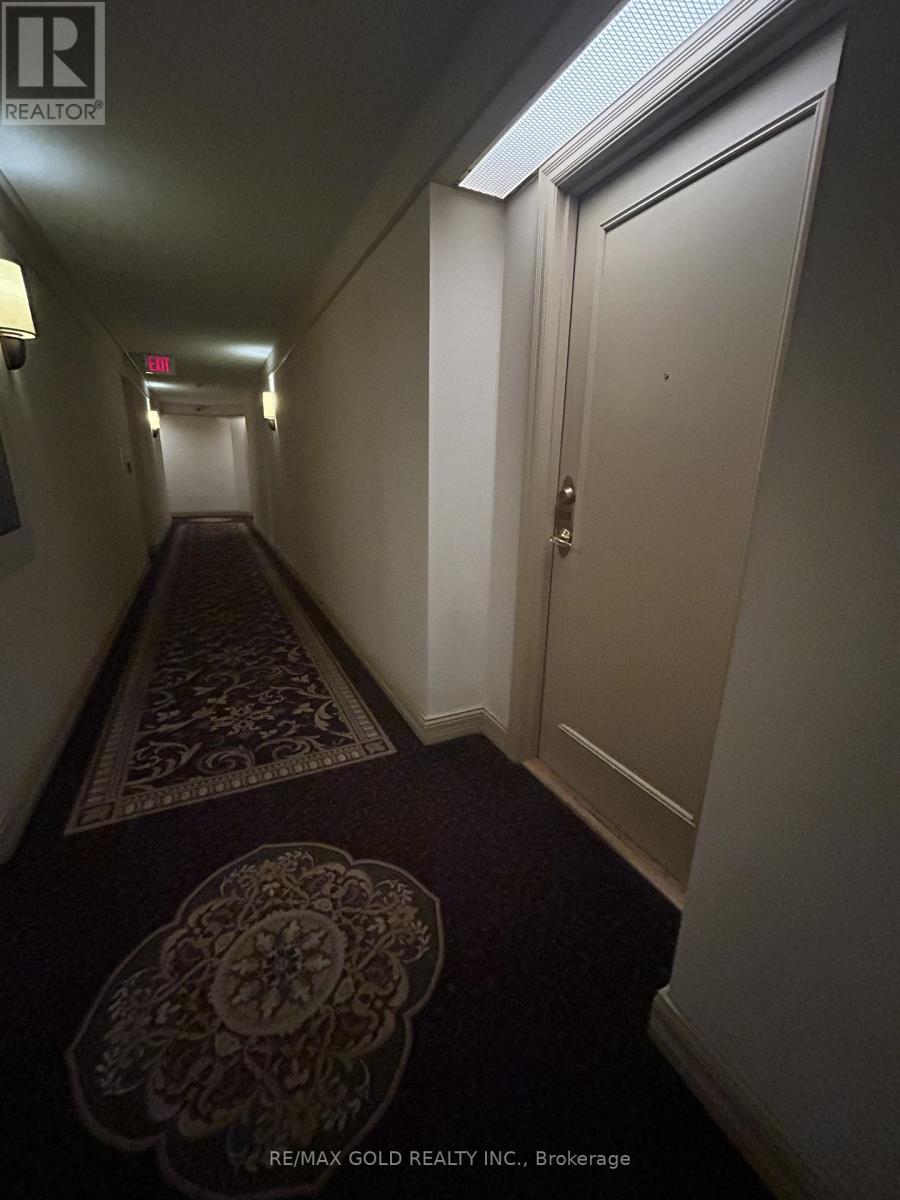 2119 - 25 Kingsbridge Garden, Mississauga, Ontario  L5R 4B1 - Photo 15 - W12430332