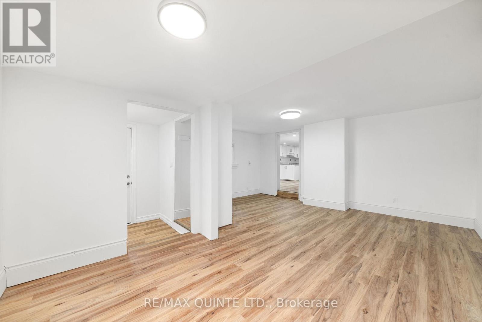 78 Wallbridge Cres Crescent, Belleville, Ontario  K8P 1Z4 - Photo 6 - X12604676