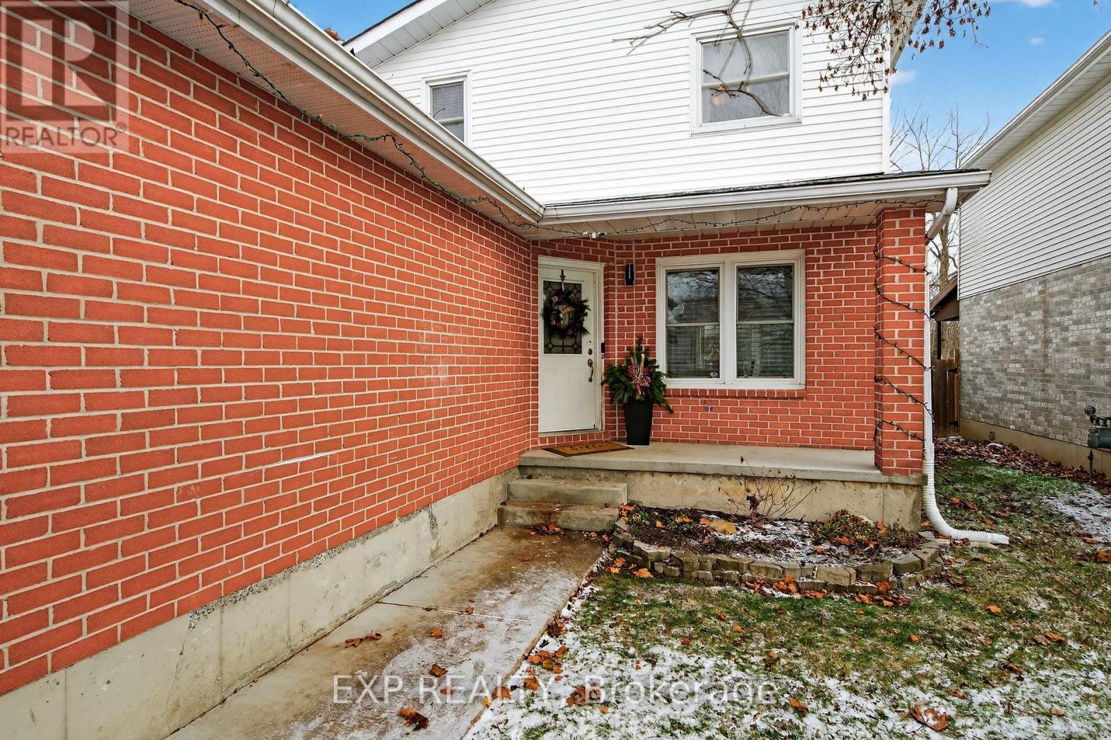 373 Ginger Street, Greater Napanee, Ontario K7R 3X9 - Photo 2 - X12604740