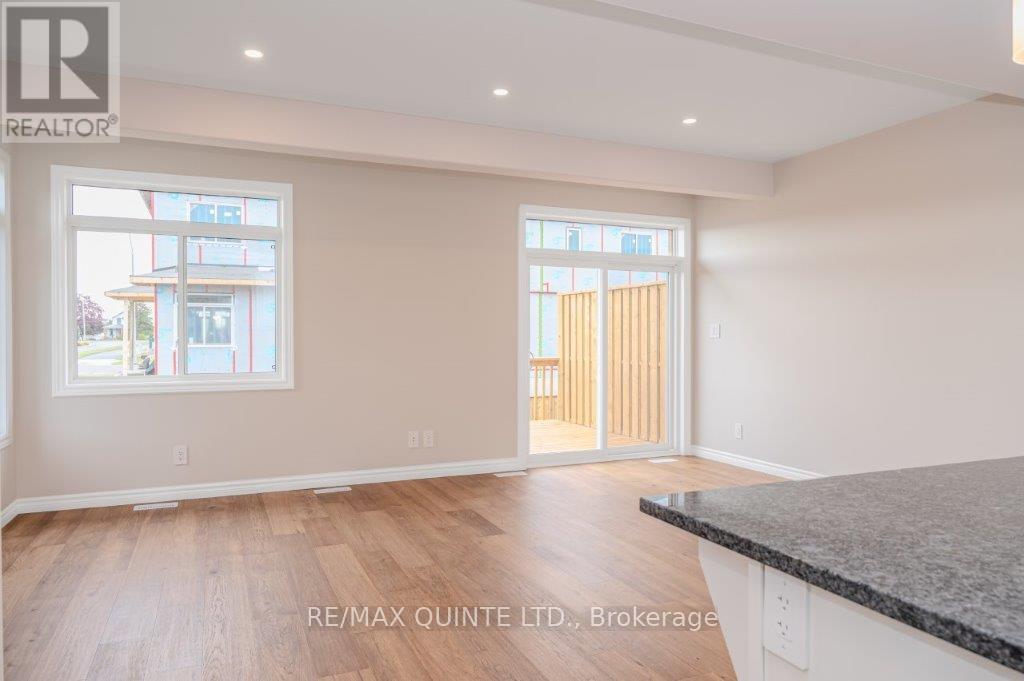 1 Miramichi Street, Belleville (Thurlow Ward), Ontario  K8N 0T3 - Photo 10 - X12604780