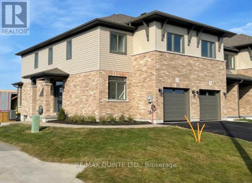 1 Miramichi Street, Belleville (Thurlow Ward), Ontario  K8N 0T3 - Photo 2 - X12604780