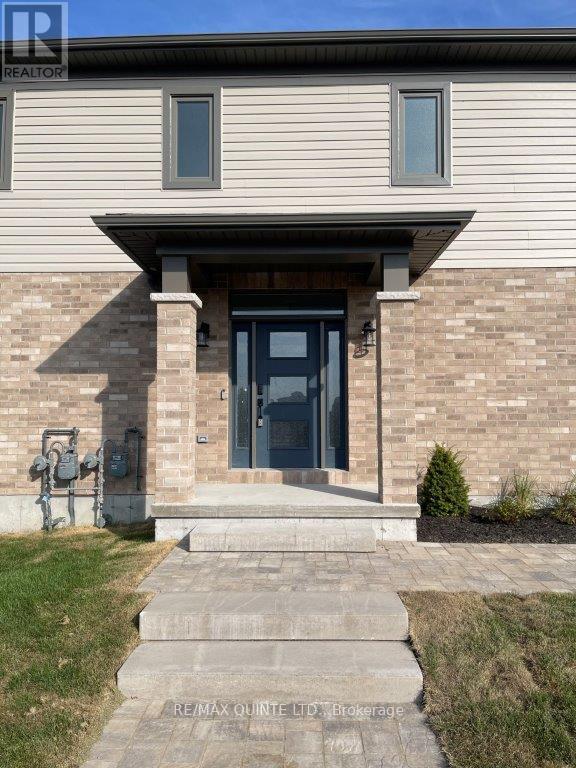 1 Miramichi Street, Belleville (Thurlow Ward), Ontario  K8N 0T3 - Photo 3 - X12604780