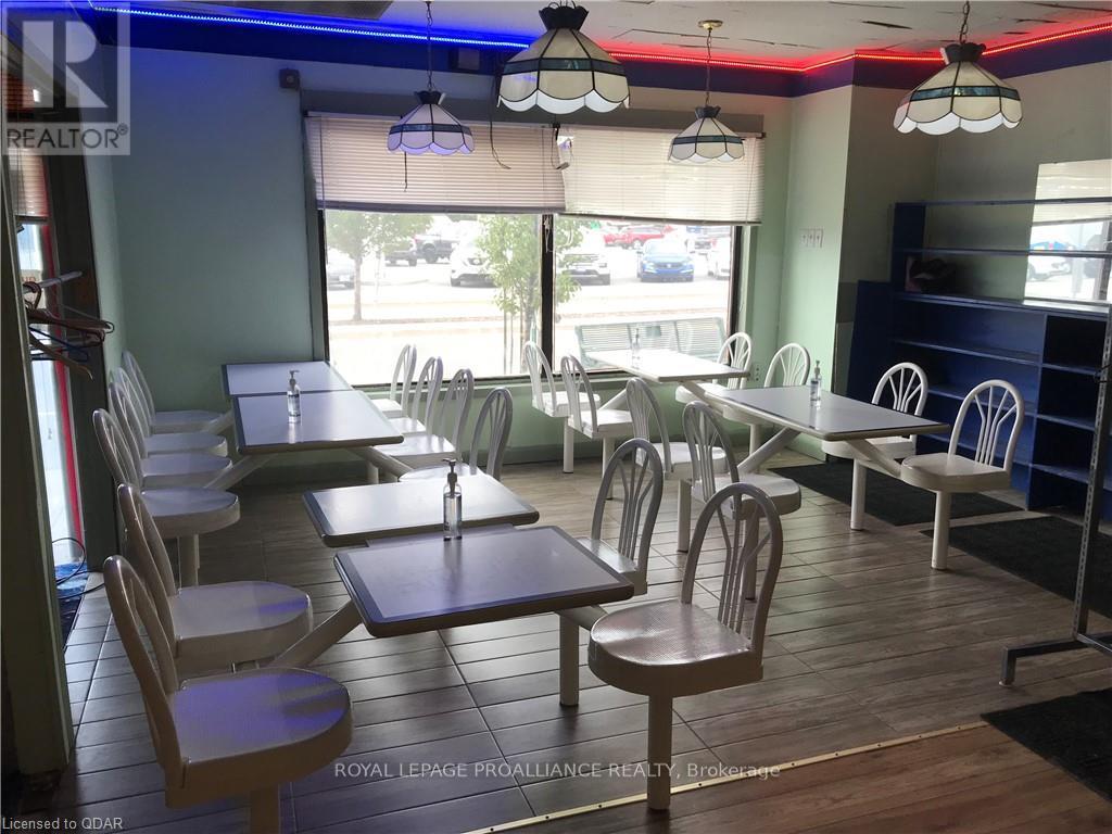 31-33 Dundas Street E, Quinte West (Trenton Ward), Ontario  K8V 1K6 - Photo 2 - X12604788