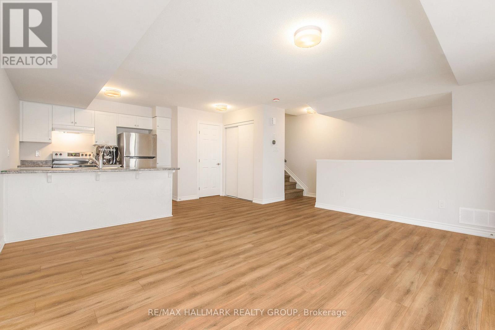 290 Zenith Private, Ottawa, Ontario  K2J 6N2 - Photo 2 - X12604706