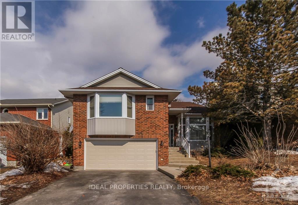 39 HUNTINGS END AVENUE, Ottawa, Ontario