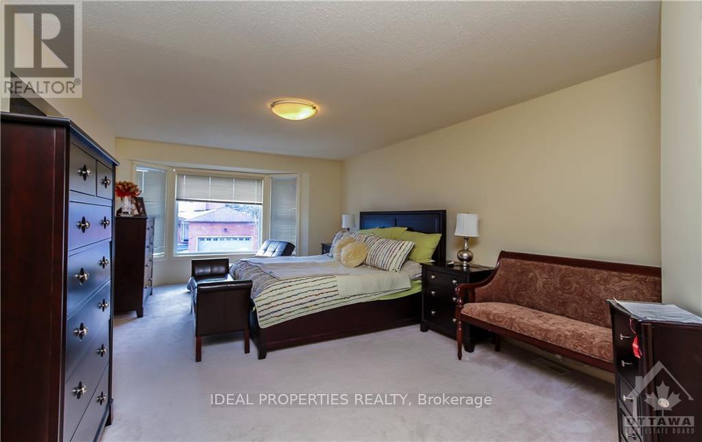 39 Huntings End Avenue, Ottawa, Ontario  K2M 1R2 - Photo 12 - X12604710