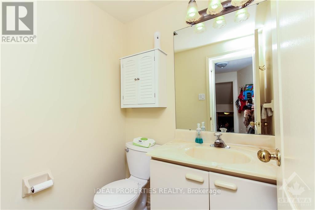 39 Huntings End Avenue, Ottawa, Ontario  K2M 1R2 - Photo 15 - X12604710