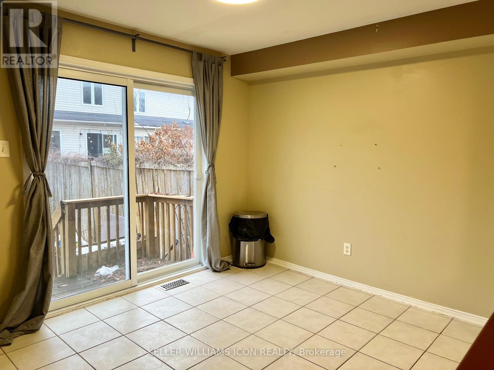 21 Karendale Street, Ottawa, Ontario  K2G 6V7 - Photo 15 - X12604844