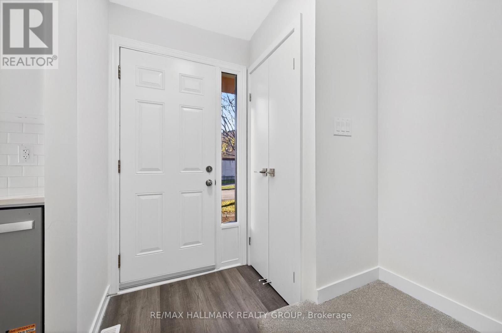 111 - 1457 Murdock Gate, Ottawa, Ontario  K1J 8R4 - Photo 2 - X12604860