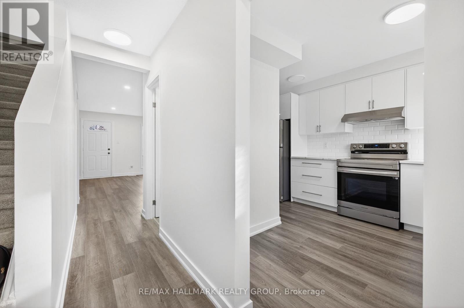 111 - 1457 Murdock Gate, Ottawa, Ontario  K1J 8R4 - Photo 3 - X12604860