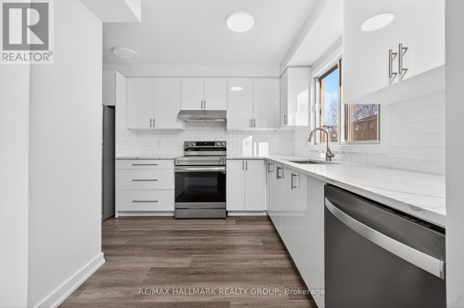 111 - 1457 Murdock Gate, Ottawa, Ontario  K1J 8R4 - Photo 5 - X12604860