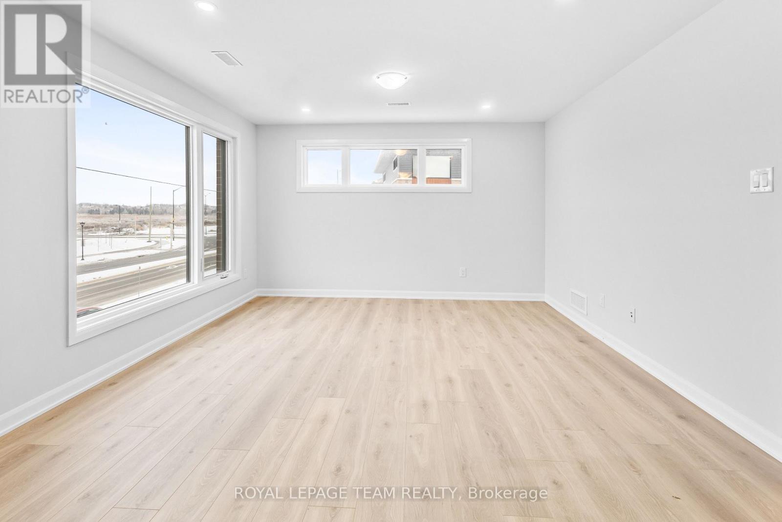 1203 Creekway Private, Ottawa, Ontario  K2T 0T1 - Photo 10 - X12604892