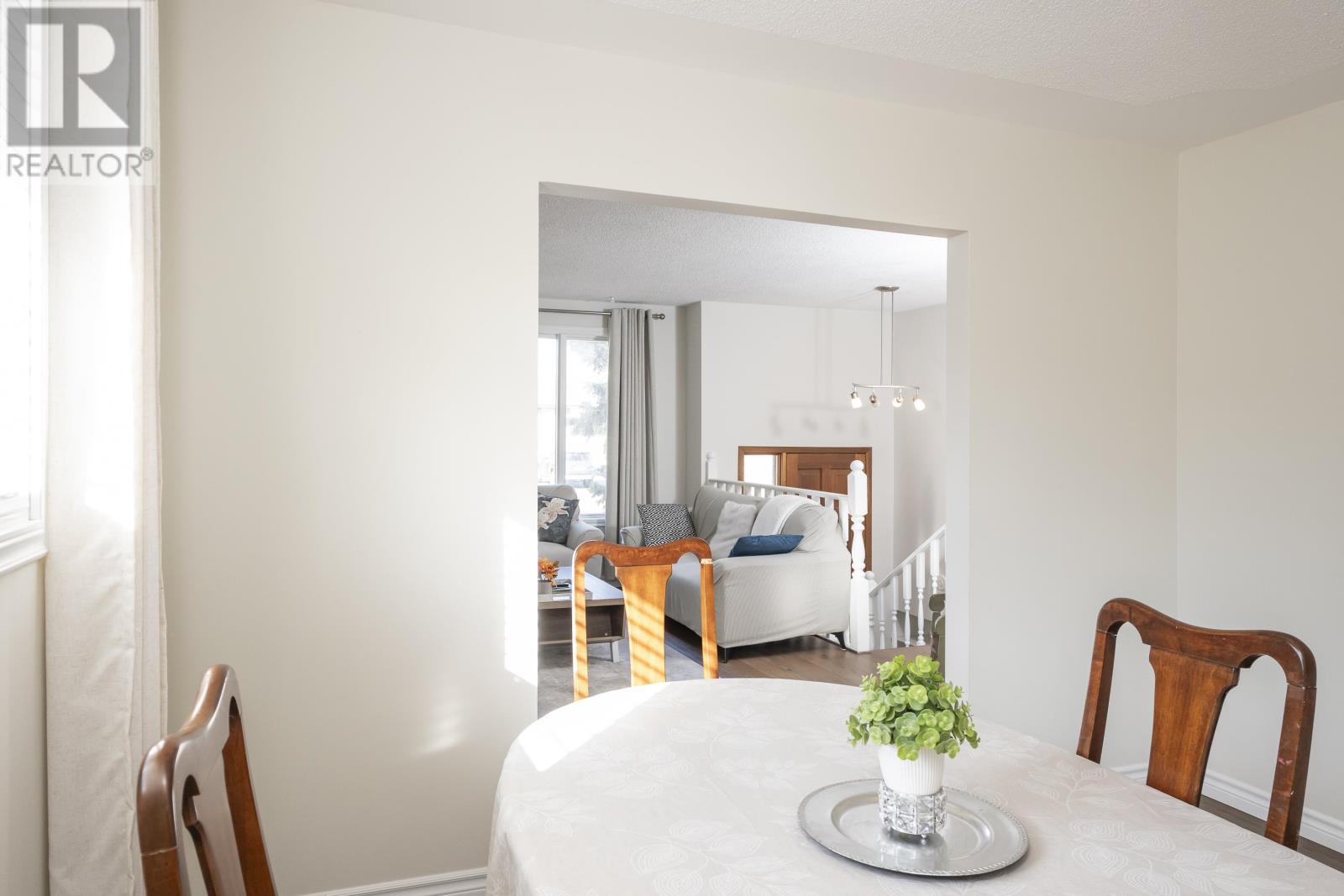 301 Sherwood Dr, Thunder Bay, Ontario  P7B 6L2 - Photo 9 - TB253469