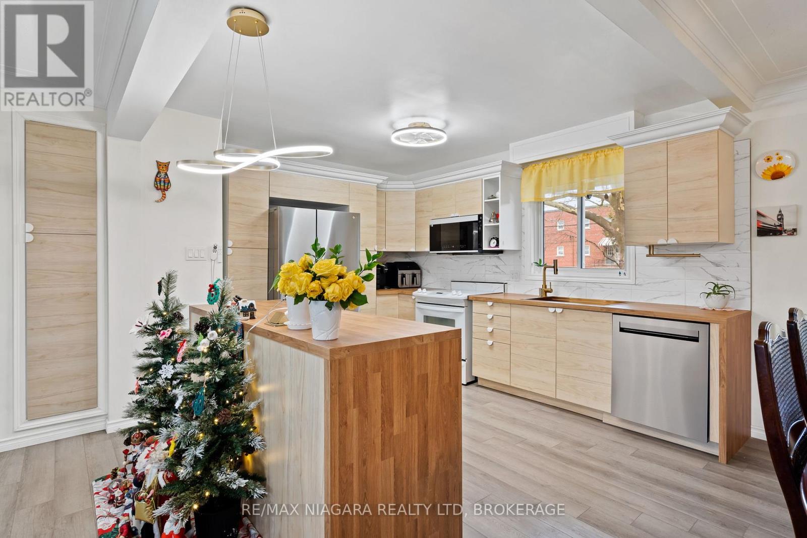 25 Masterson Drive, St. Catharines, Ontario  L2T 3P2 - Photo 7 - X12604834