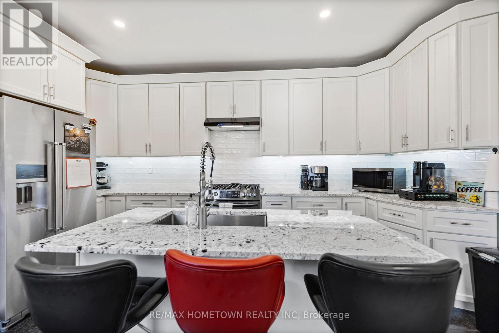 198 James Street W, Prescott, Ontario  K0E 1T0 - Photo 21 - X12471253