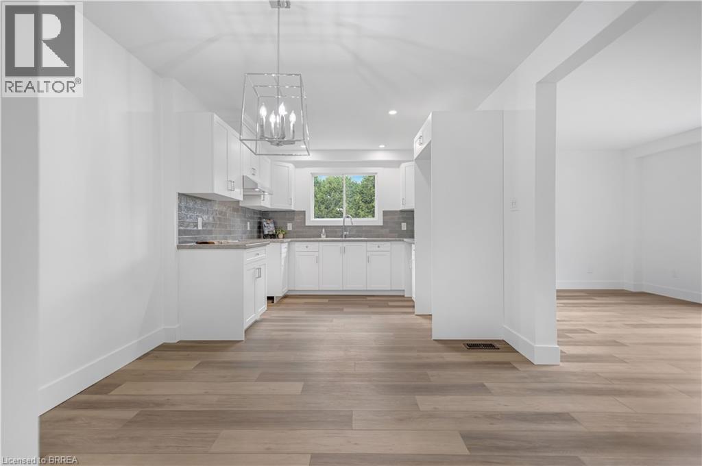 34 Oakhill Drive Unit# 20b, Brantford, Ontario  N3T 1R1 - Photo 12 - 40790754