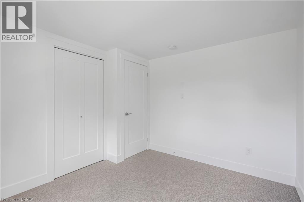 34 Oakhill Drive Unit# 20b, Brantford, Ontario  N3T 1R1 - Photo 22 - 40790754