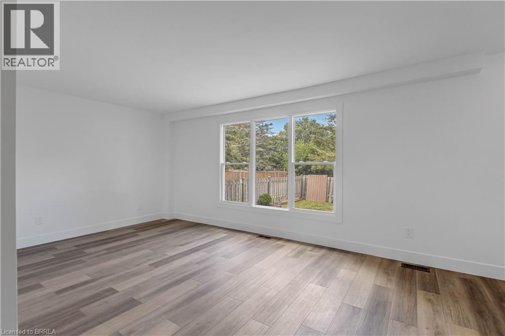 34 Oakhill Drive Unit# 20b, Brantford, Ontario  N3T 1R1 - Photo 6 - 40790754