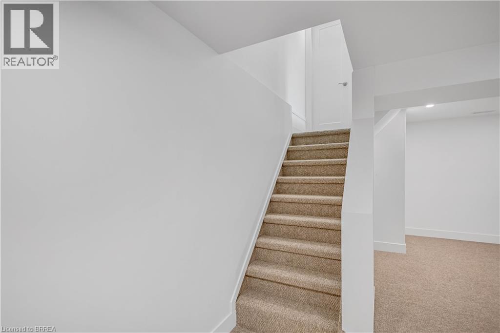 34 Oakhill Drive Unit# 20b, Brantford, Ontario  N3T 1R1 - Photo 26 - 40790754