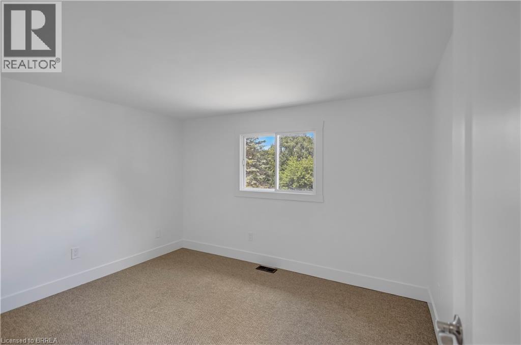 34 Oakhill Drive Unit# 20b, Brantford, Ontario  N3T 1R1 - Photo 24 - 40790754