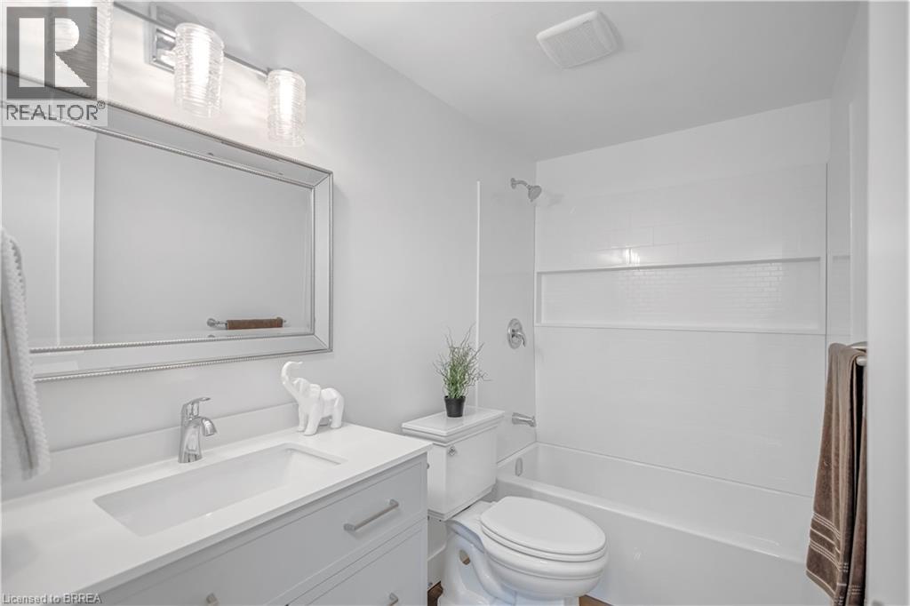 34 Oakhill Drive Unit# 20b, Brantford, Ontario  N3T 1R1 - Photo 25 - 40790754