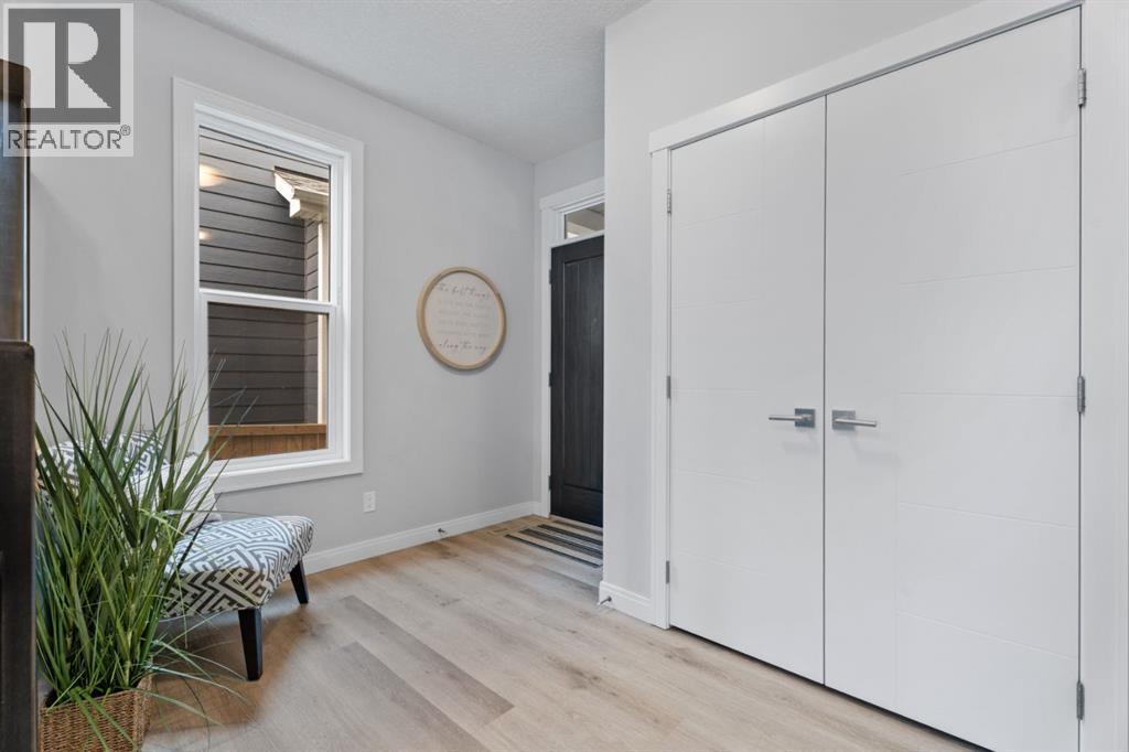 39 Cranbrook Green Se, Calgary, Alberta  T3M 2X1 - Photo 5 - A2271915