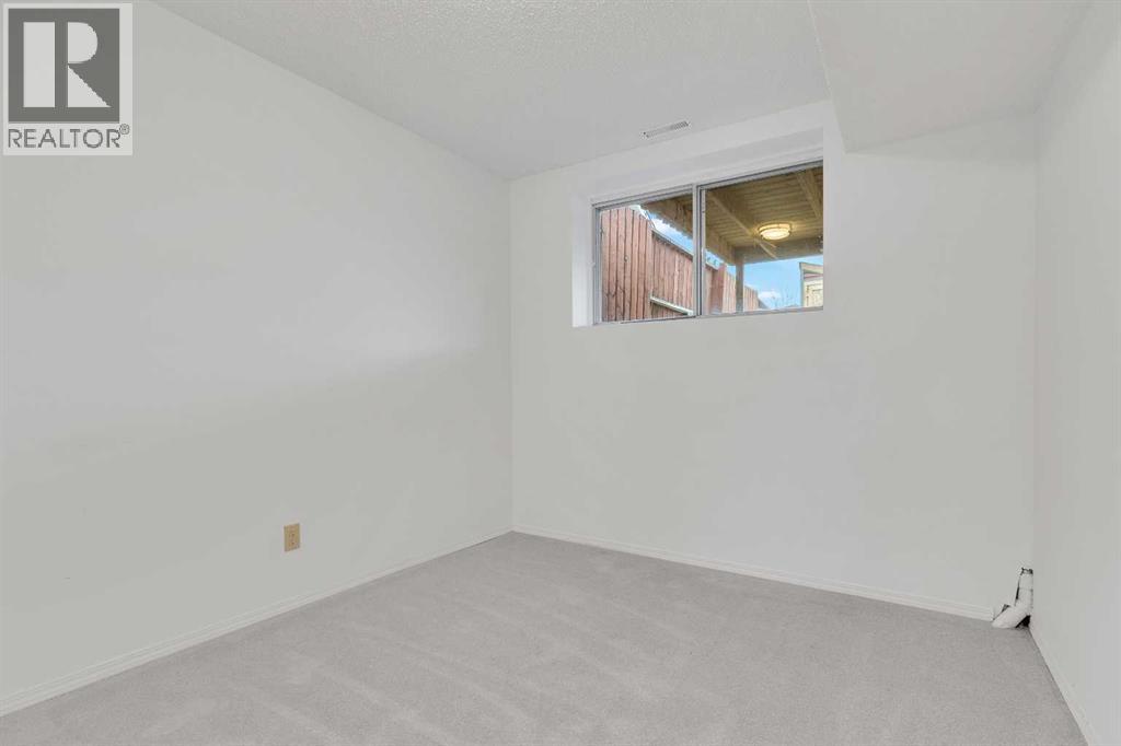 2948 Doverville Crescent Se, Calgary, Alberta  T2B 1T9 - Photo 13 - A2272244