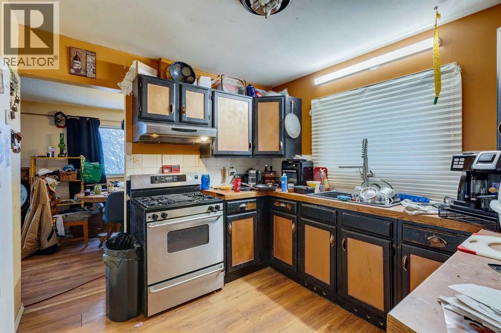 525 1 Street Se, Diamond Valley, Alberta  T0L 0H0 - Photo 3 - A2273157