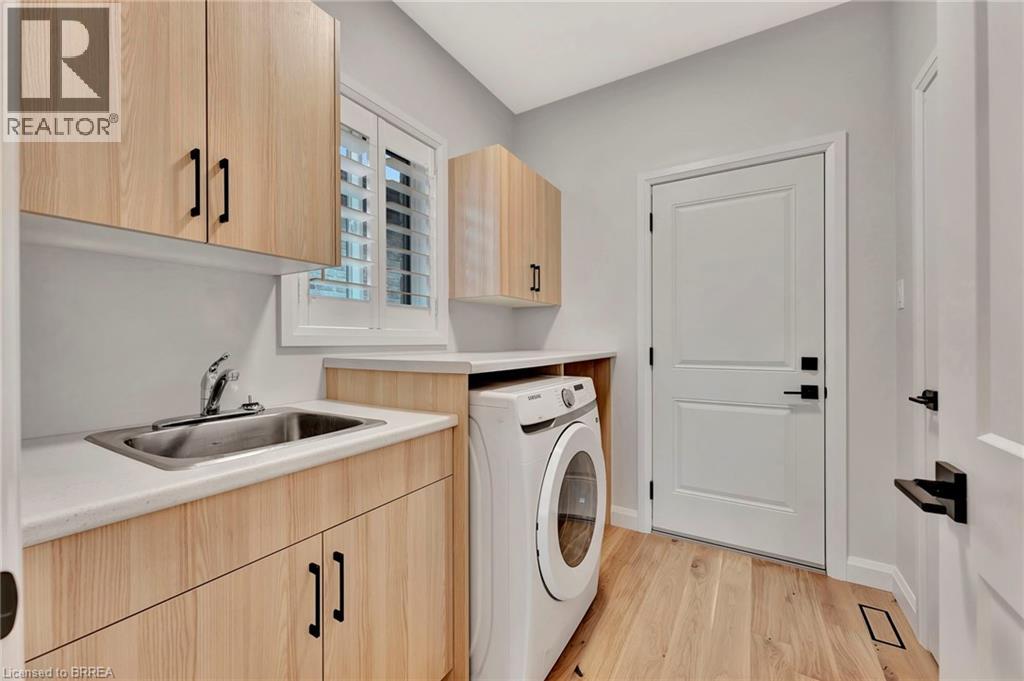 6 Patten Drive, St. George, Ontario  N0E 1N0 - Photo 16 - 40792544