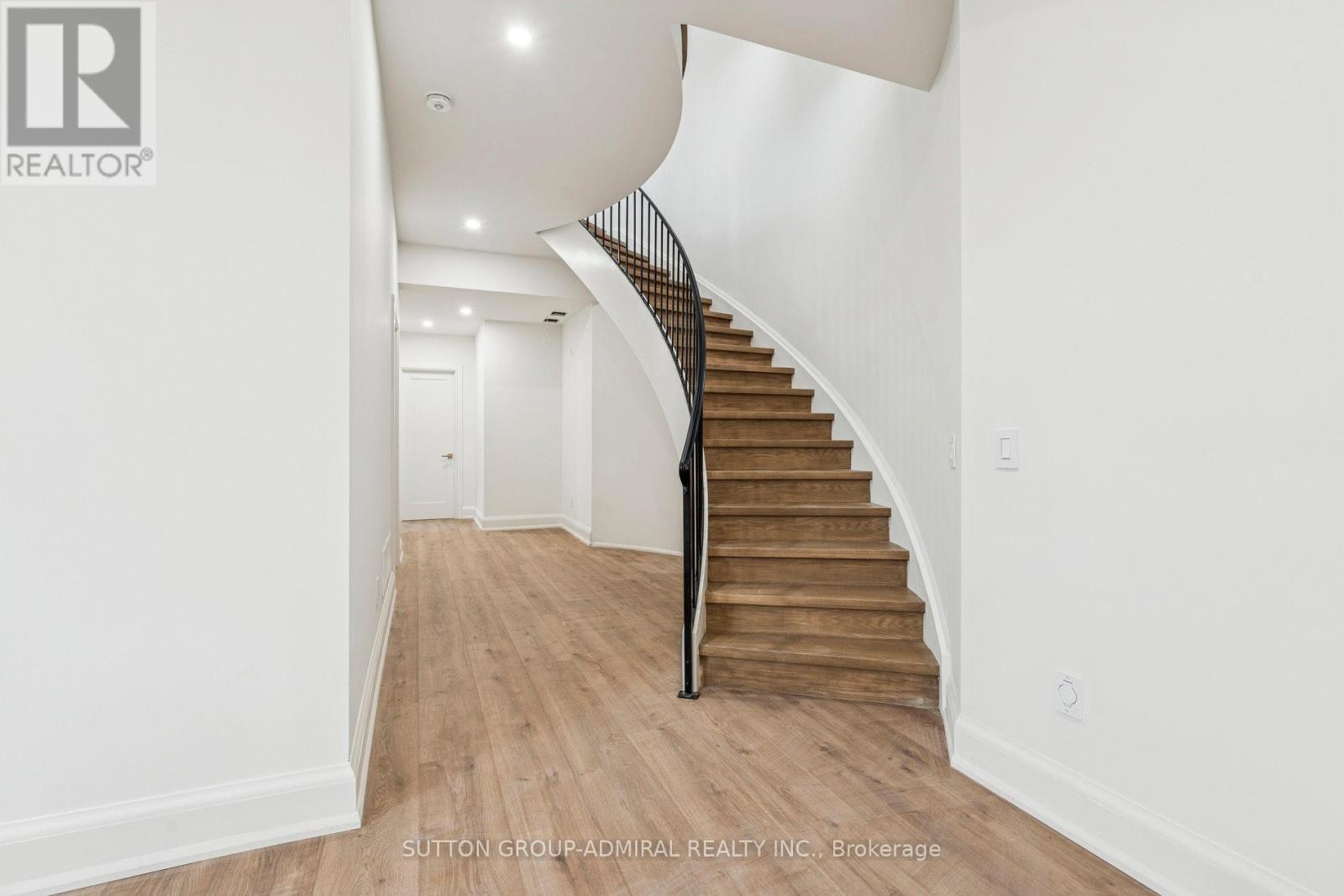 78 Burncrest Drive, Toronto, Ontario  M5M 2Z5 - Photo 29 - C12604712