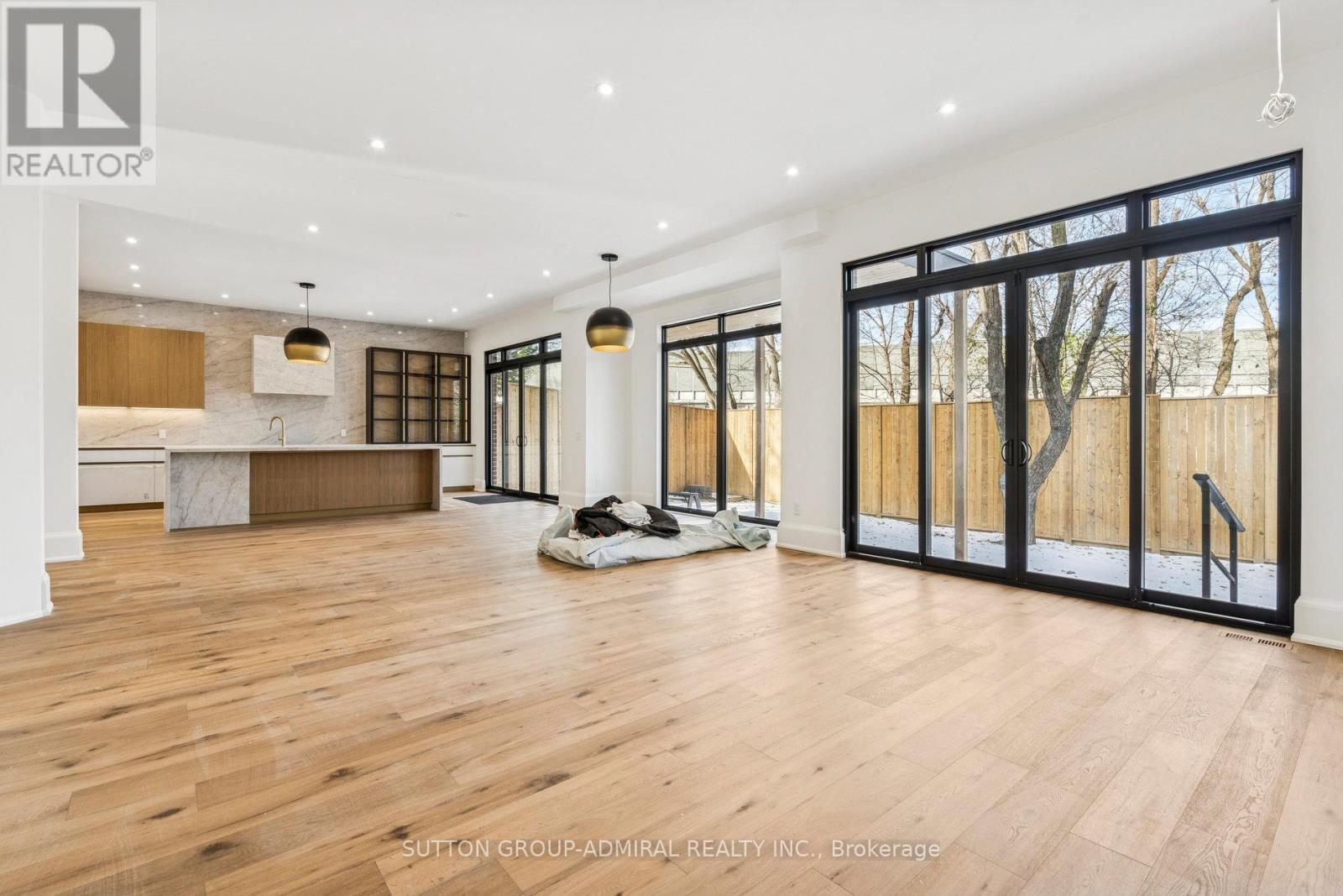 78 Burncrest Drive, Toronto, Ontario  M5M 2Z5 - Photo 10 - C12604714