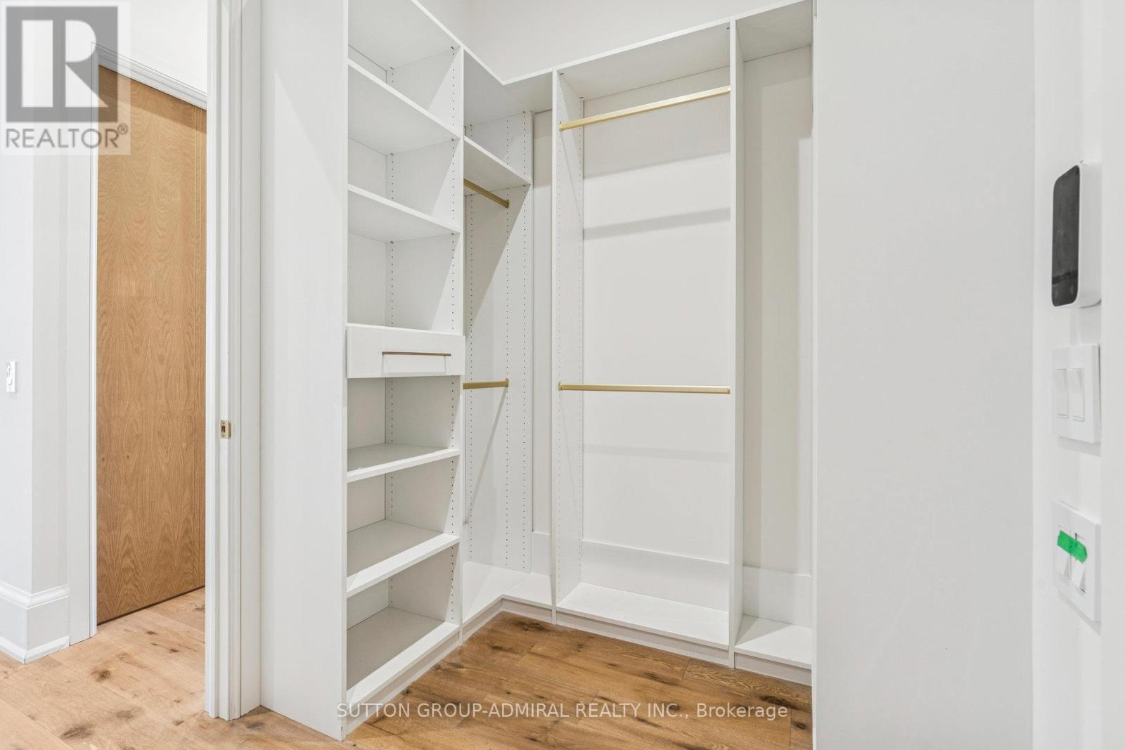 78 Burncrest Drive, Toronto, Ontario  M5M 2Z5 - Photo 13 - C12604714