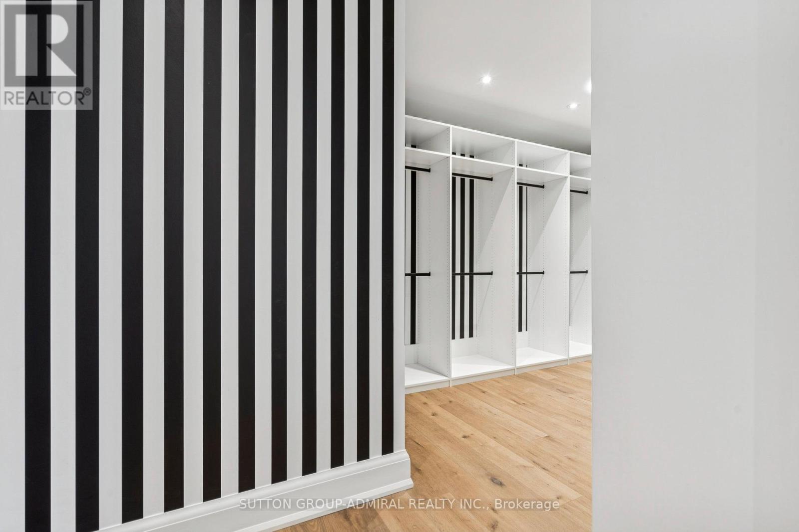 78 Burncrest Drive, Toronto, Ontario  M5M 2Z5 - Photo 18 - C12604714