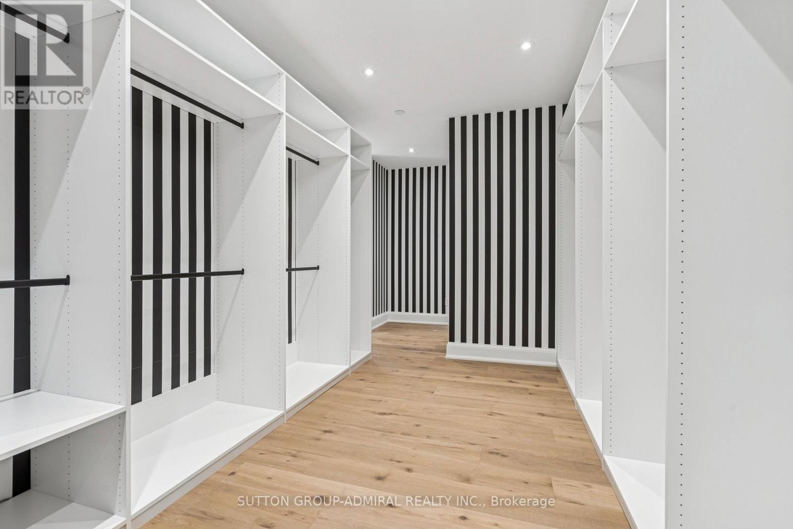 78 Burncrest Drive, Toronto, Ontario  M5M 2Z5 - Photo 19 - C12604714